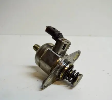 Chevrolet Camaro Fuel injection high pressure pump 12672145