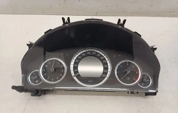 Mercedes-Benz E W212 Speedometer (instrument cluster) A2129004104 C06710106