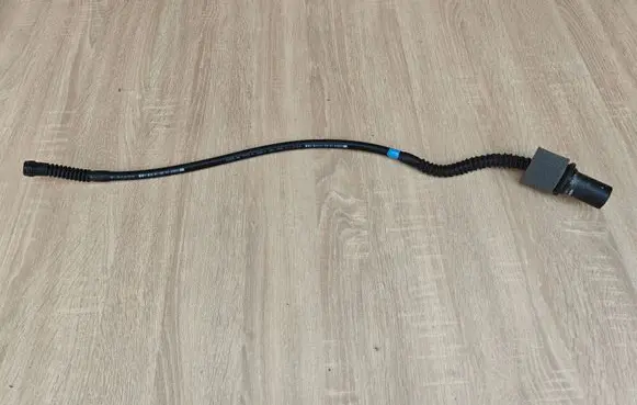 BMW 5 G30 G31 G38 Water drain line hose 7379736