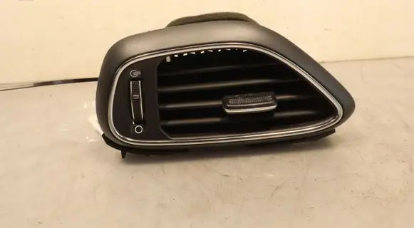Hyundai i30 Dashboard side air vent grill/cover trim 
