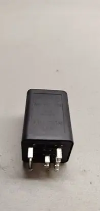Volkswagen PASSAT B6 Glow plug pre-heat relay 03G907282 0522120302