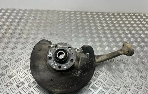 Audi A4 S4 B8 8K Front wheel hub spindle knuckle