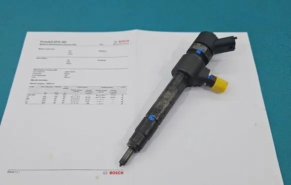 Opel Zafira B Fuel injector 0445110276 IMPRK1535713