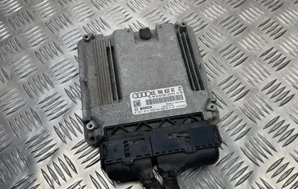 Audi TT TTS Mk2 Engine control unit/module 03L906022RC 03L906022BQ 0281015820