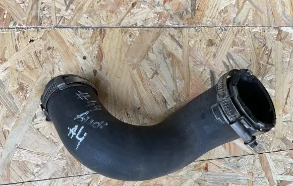 Audi A4 S4 B7 8E 8H Intercooler hose/pipe 8E0145790G