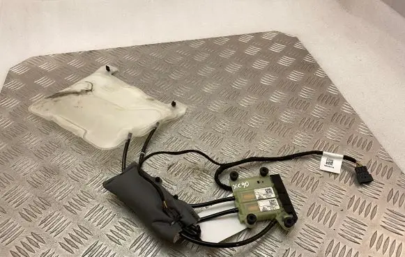 Volvo XC90 Seat adjustment motor 1000472674 1000405415