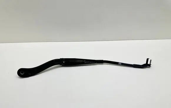 Mercedes-Benz C W204 Front wiper blade arm A2048200044