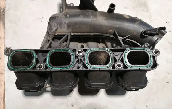 Ford Ecosport Intake manifold CM5E9424BE