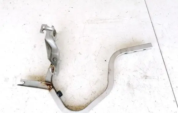 Mitsubishi Carisma Tailgate/trunk/boot hinge