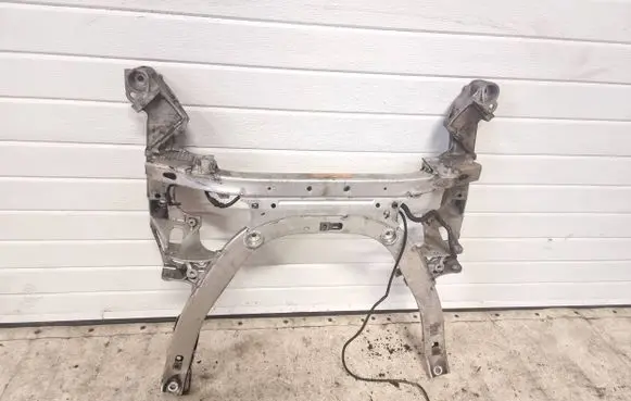 BMW 5 E60 E61 Front subframe 6759461