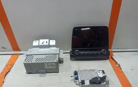 Ford Ecosport Radio/CD/DVD/GPS head unit MN1T18K810LA NU5T14G371GAE L1BT18B955FC