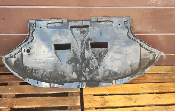 Audi A4 S4 B7 8E 8H Engine splash shield/under tray 8E0863823S