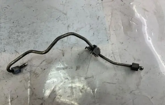 Peugeot 4007 Fuel injector supply line/pipe 