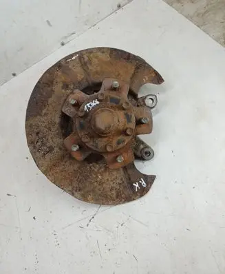Suzuki Grand Vitara I Front wheel hub