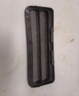 Chevrolet Volt II Quarter panel pressure vent 13597326