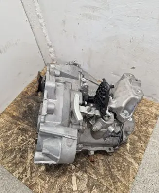 Volkswagen Golf Sportsvan Manual 6 speed gearbox UDM