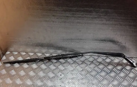 Volkswagen II LT Front wiper blade arm