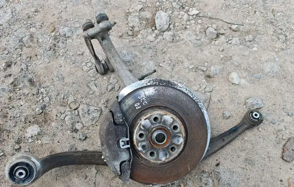 Audi A6 S6 C7 4G Front wheel hub 4G0407242D 4G0407242