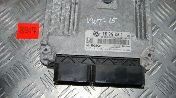 Volkswagen Touran I Engine control unit/module 03G906056A 0281014682