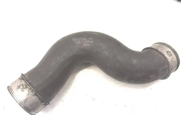 Volkswagen Touran I Intercooler hose/pipe 1K0145832C
