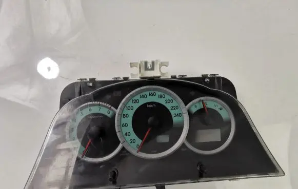 Toyota Corolla Verso E121 Speedometer (instrument cluster) 838000F041