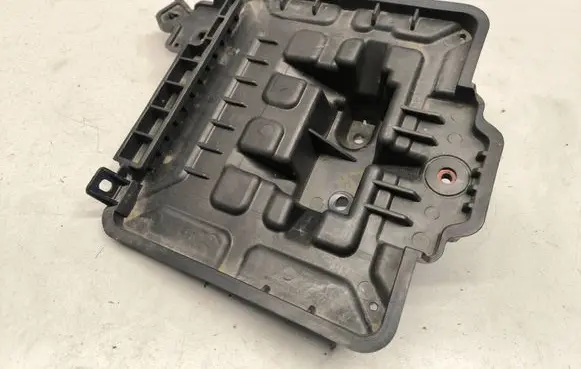 Hyundai Kona I Battery tray 37150K4000