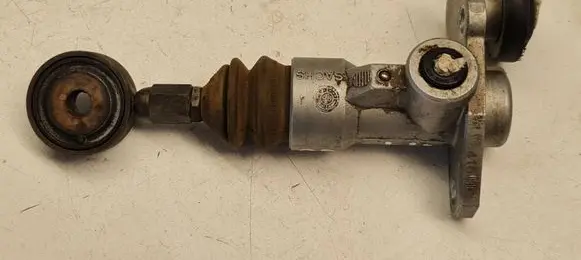 Audi A4 S4 B5 8D Clutch master cylinder 8D1721401