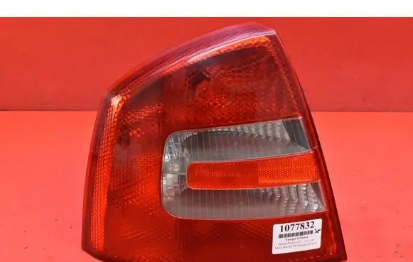 Skoda Octavia Mk2 (1Z) Rear/tail lights 1Z5945095A