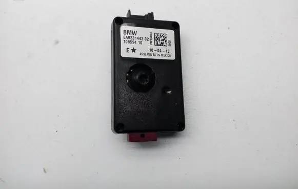 BMW 5 F10 F11 Antenna control unit 10859410