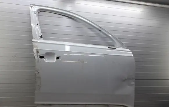 Audi Q7 4M Front door