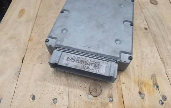 Ford Focus Engine control unit/module 98AB12A650CBG