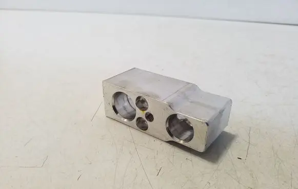 Air conditioning (A/C) expansion valve