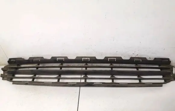 Ford Mondeo Mk III Front bumper lower grill 3s7117b968ec 3s71-17b968-ec