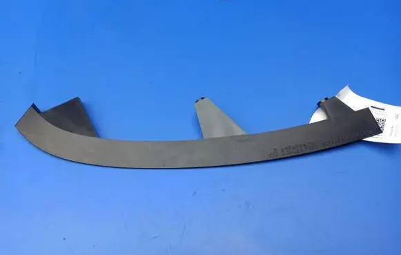 Mercedes-Benz S W221 Rear/tail light trim molding A2218260124 456127L