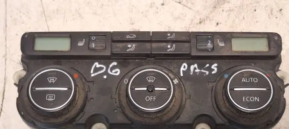 Volkswagen PASSAT B6 Climate control unit 74677513