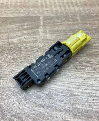 Audi A8 S8 D3 4E Airbag deployment crash/impact sensor 4B0959643D 020429 WithPlug