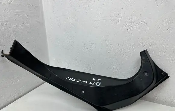 BMW 6 F06 Gran coupe Rear/tail light trim molding 20409410 7228505 03104105106
