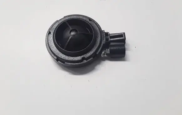 Front door high frequency speaker