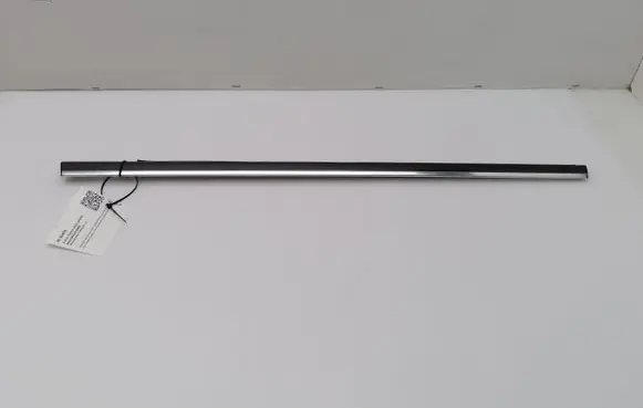 Mercedes-Benz C W203 Rear side glass trim 