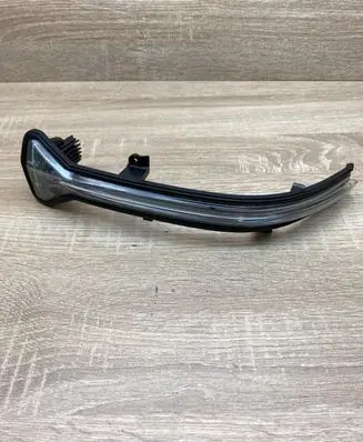 BMW 5 G30 G31 G38 Front indicator light 7414651 4437438
