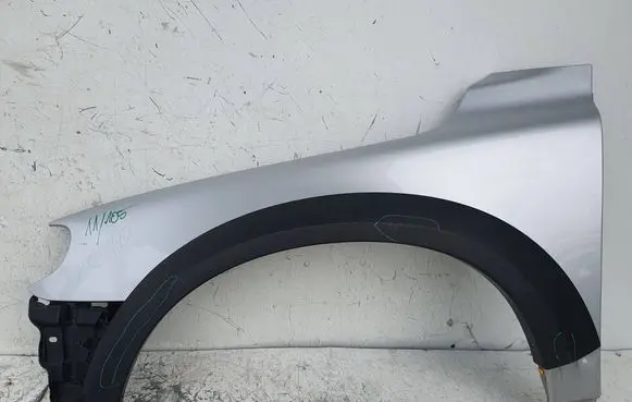 Volvo XC70 Fender