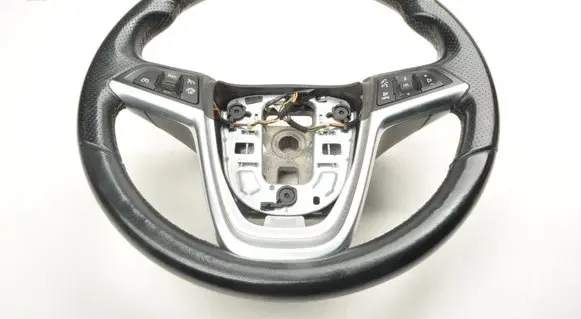 Opel Astra J Steering wheel 13351028