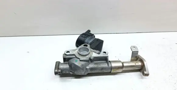 BMW 3 E90 E91 EGR valve 7563241