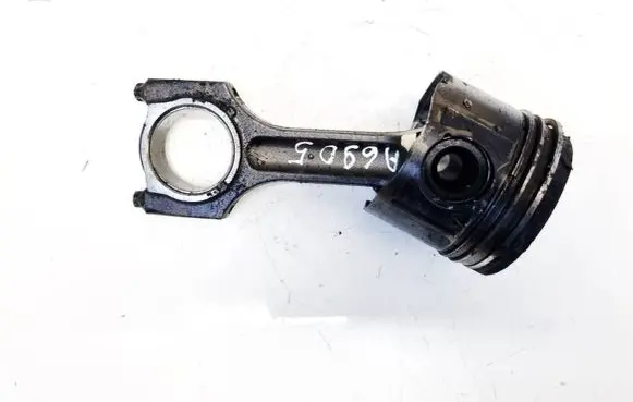 BMW 1 E81 E87 Piston with connecting rod