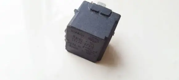 Nissan Primera Other relay 252309f915