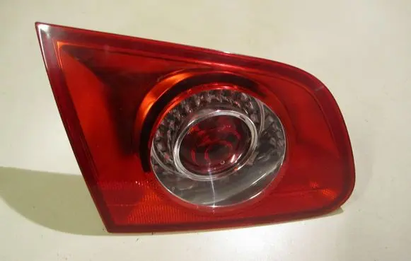 Volkswagen PASSAT B6 Tailgate rear/tail lights