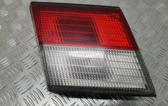 Nissan Primera Tailgate rear/tail lights 23180102