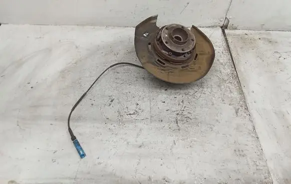 BMW X1 E84 Rear wheel hub spindle/knuckle 6788049