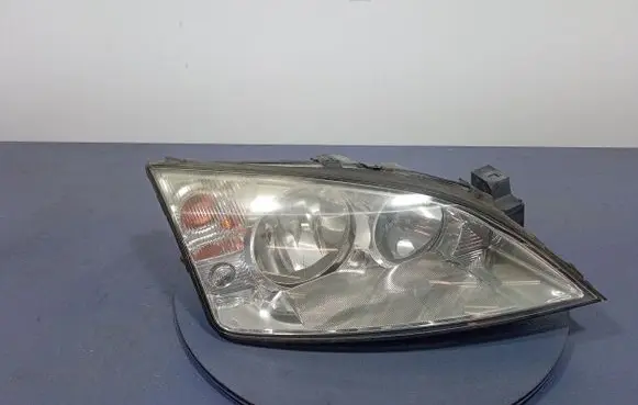Ford Mondeo Mk III Headlight/headlamp 1S71-13005-AL