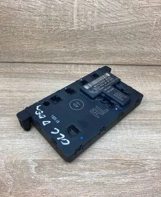 Mercedes-Benz C W203 Door control unit/module 2038700426